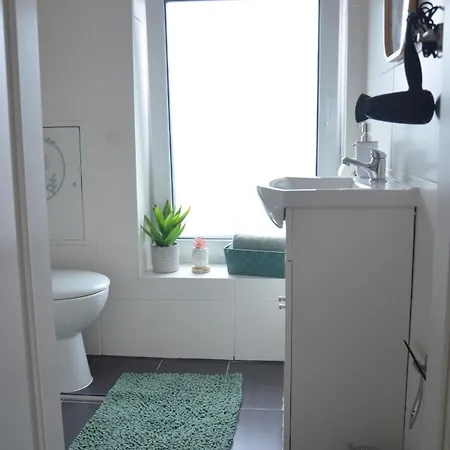 3 - Komfort & Guenstig * Berlin